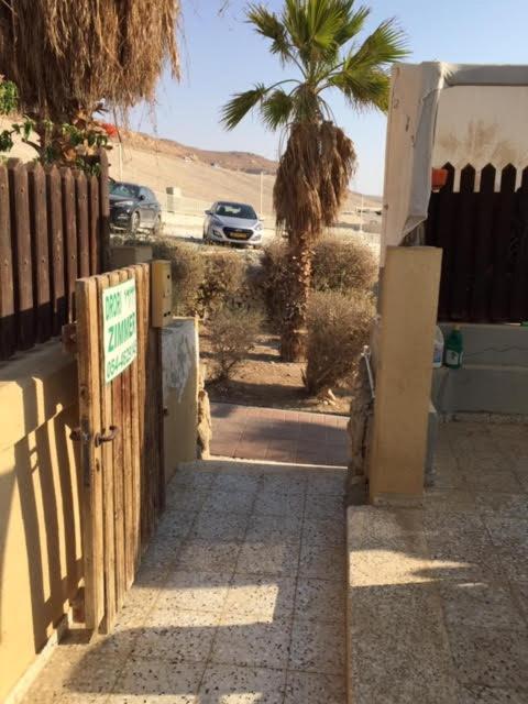 הבית של דרורי Neve Zohar Extérieur photo