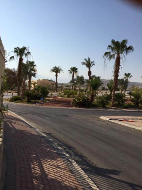 הבית של דרורי Neve Zohar Extérieur photo